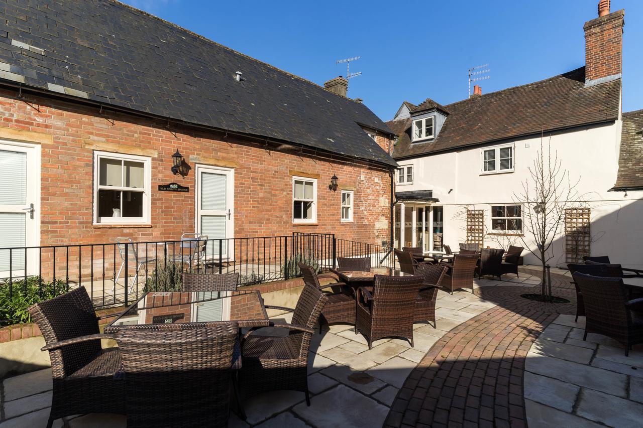 Greyhound Inn Wilton Wilton (Wiltshire) Exterior foto